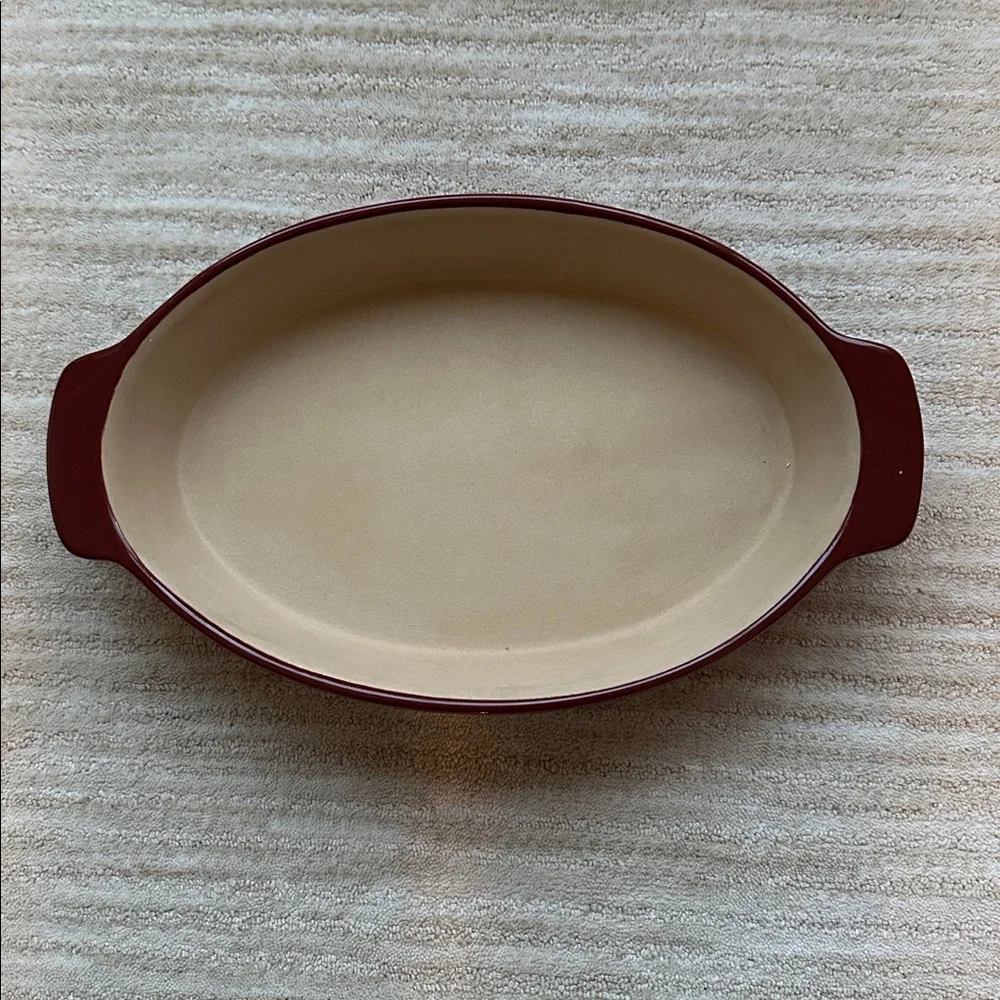 Like New PAMPERED CHEF Family Tradition Stoneware Oval Baker Casserole Cranberry